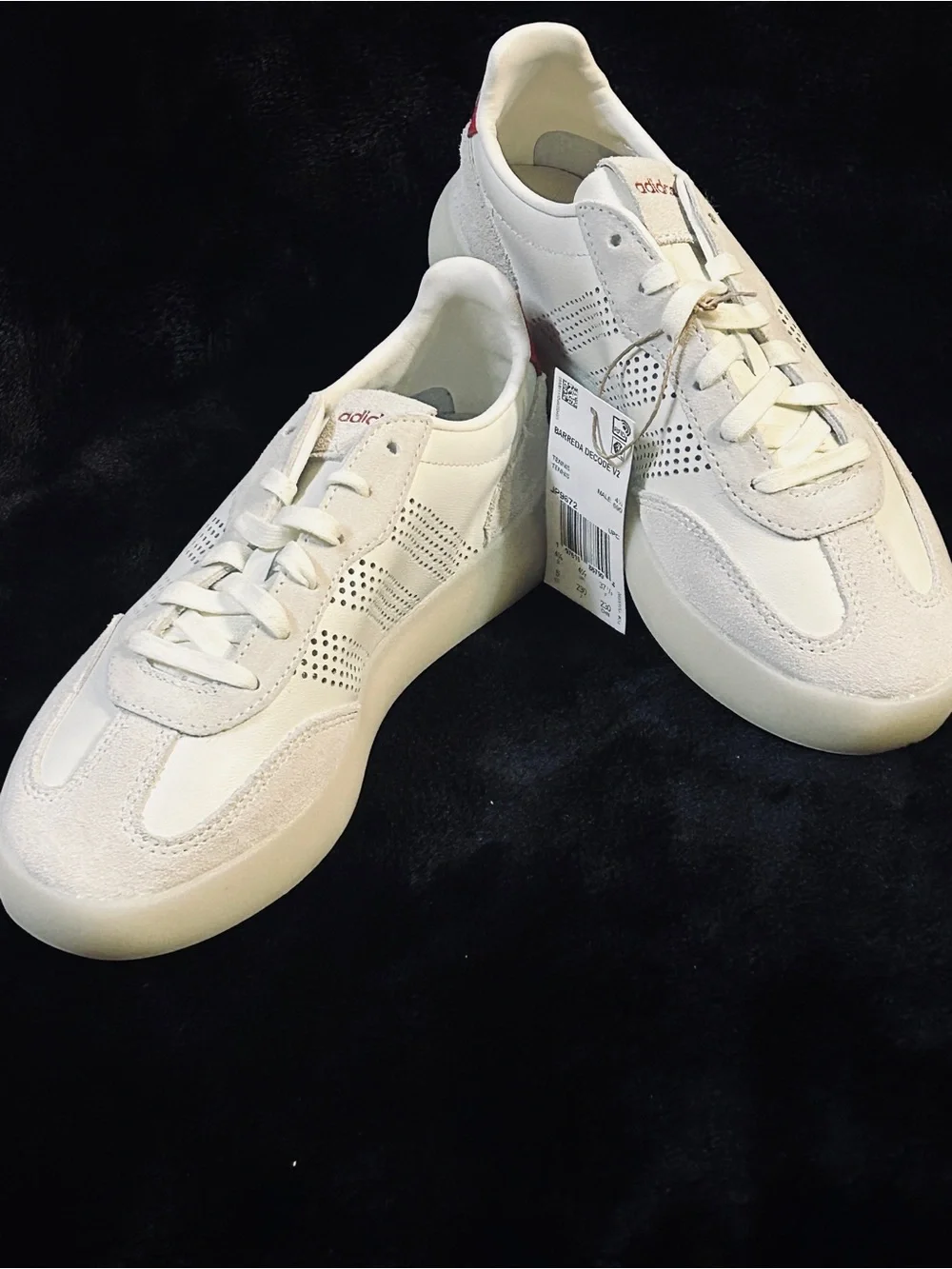 Adidas Barreda Decode V2 male size 5 tennis shoe
